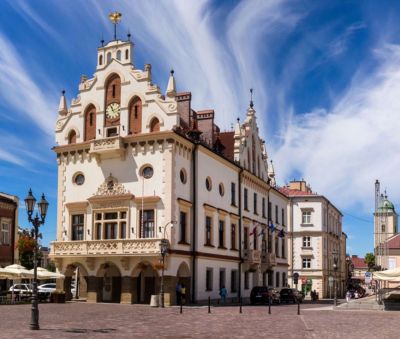 Ratusz - siedziba władz miejskich