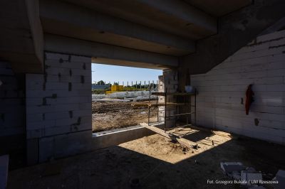 zdjęcie z terenu budowy Podkarpackiego Centrum Lekkoatletycznego w Rzeszowie, fot. Grzegorz Bukała, Urząd Miasta Rzeszowa