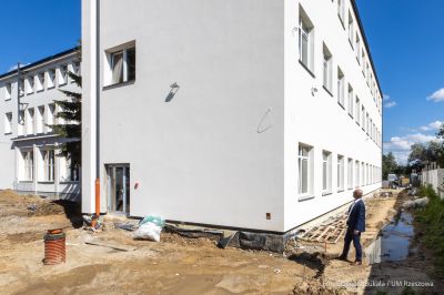 zdjęcie z prac budowlanych w Zespole Szk&oacute;ł Elektronicznych przy ul. Hetmańskiej w Rzeszowie, fot. Grzegorz Bukała, Urząd Miasta Rzeszowa
