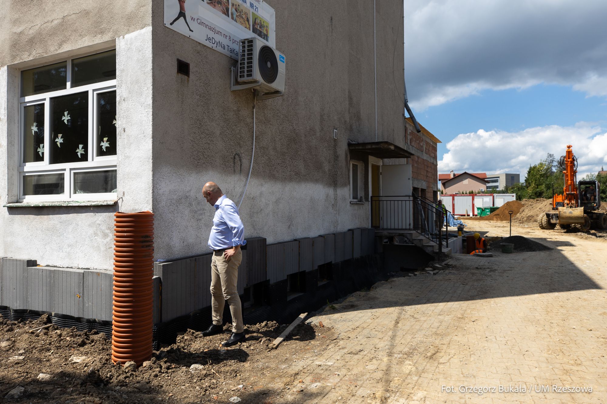 zdjęcie z rozbudowy budynku rzeszowskiej Szkoły Podstawowej nr 21 przy ul. Miodowej, fot. Grzegorz Bukała, Urząd Miasta Rzeszowa