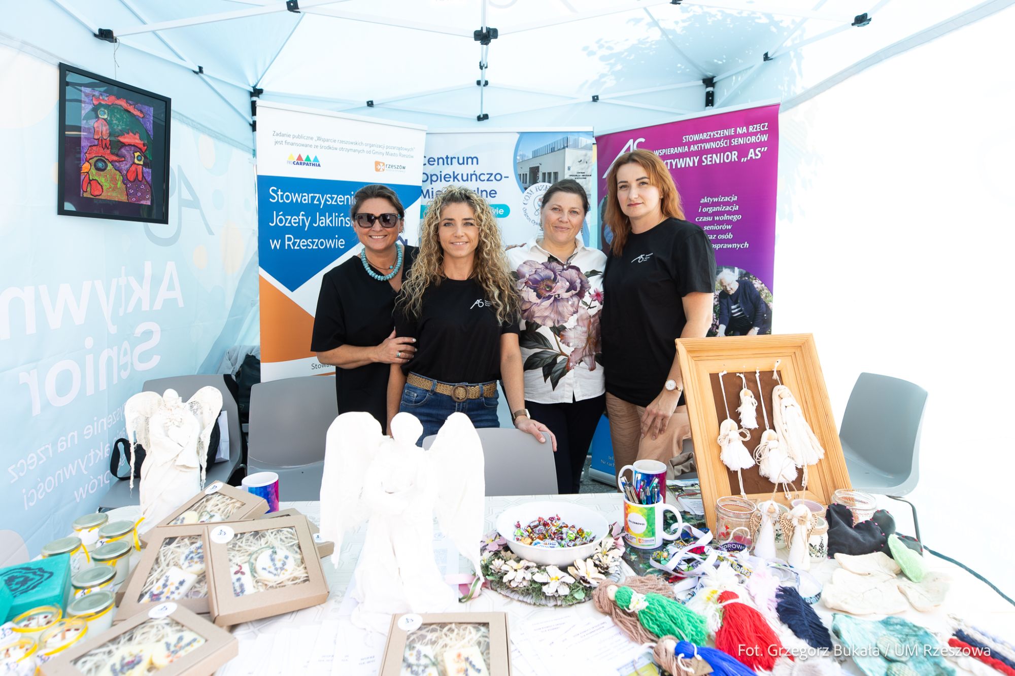 zdjęcie z mobilnych porad zdrowia w Międzynarodowym Centrum Integracji Feniks w Rzeszowie, fot. Grzegorz Bukała, Urząd Miasta Rzeszowa