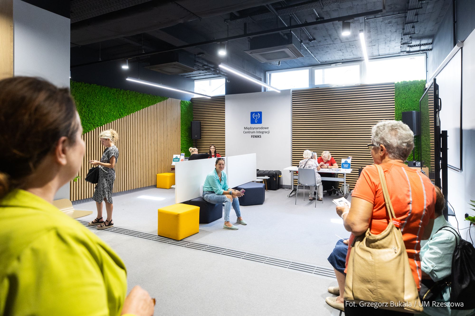 zdjęcie z mobilnych porad zdrowia w Międzynarodowym Centrum Integracji Feniks w Rzeszowie, fot. Grzegorz Bukała, Urząd Miasta Rzeszowa
