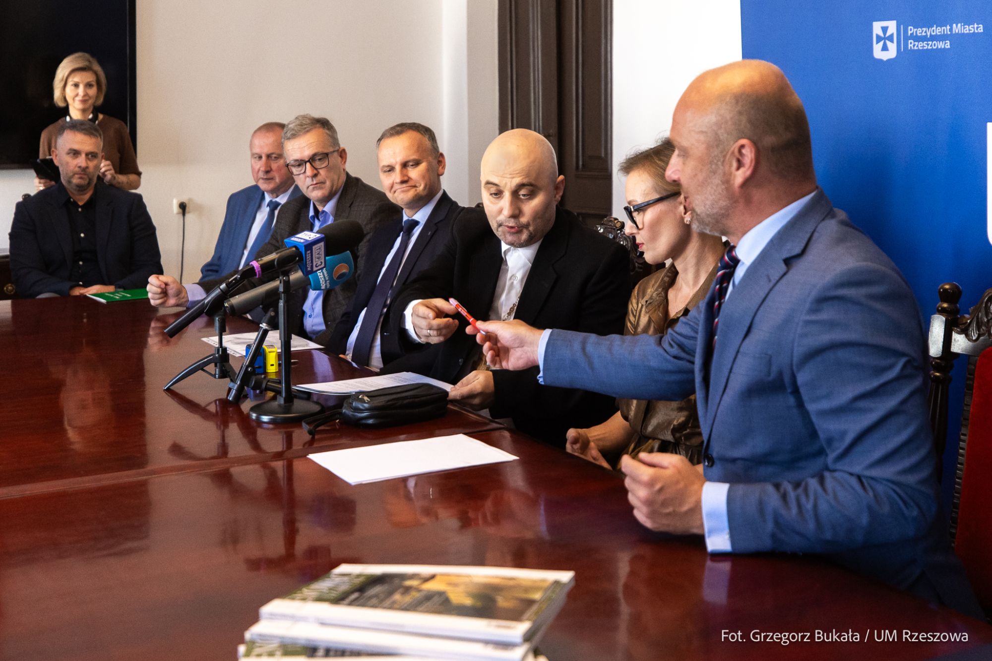 zdjęcie z podpisania um&oacute;w dotacyjnych na renowację rzeszowskich zabytk&oacute;w, fot. Grzegorz Bukała, Urząd Miasta Rzeszowa