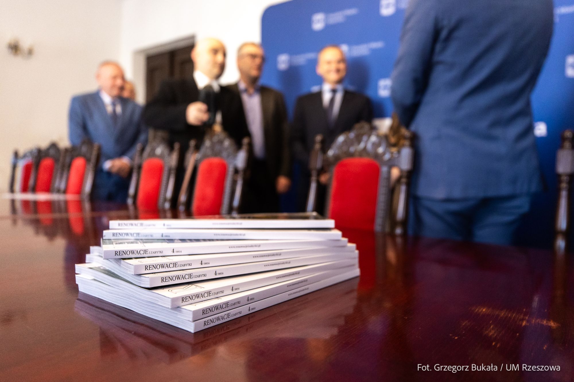 zdjęcie z podpisania um&oacute;w dotacyjnych na renowację rzeszowskich zabytk&oacute;w, fot. Grzegorz Bukała, Urząd Miasta Rzeszowa