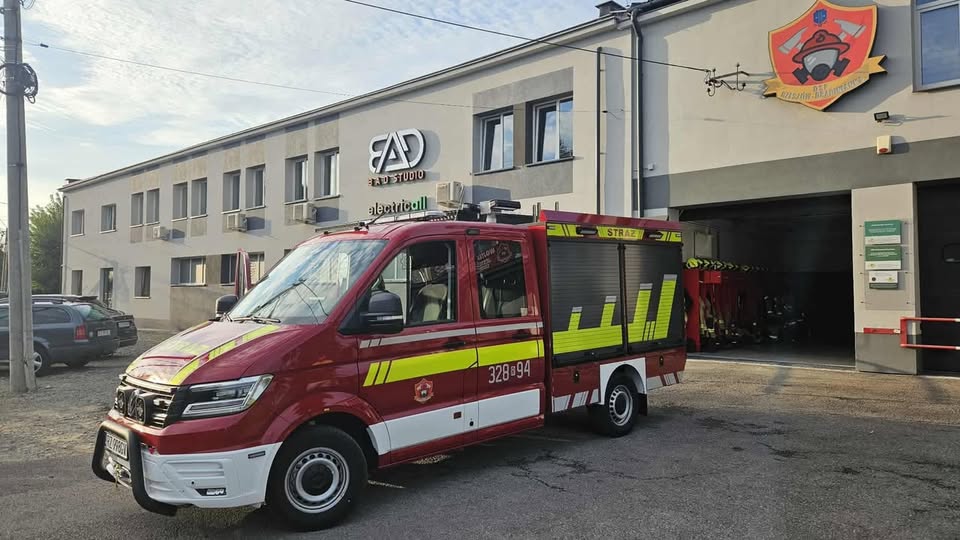 zdjęcie wozu strażackiego OSP Rzesz&oacute;w - Drabinianka