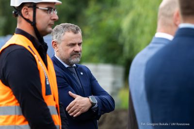 zdjęcie z konferencji prasowej dotyczącej łącznika ul. Krzyżanowskiego z ul. Wieniawskiego, fot. Grzegorz Bukała, Urząd Miasta Rzeszowa