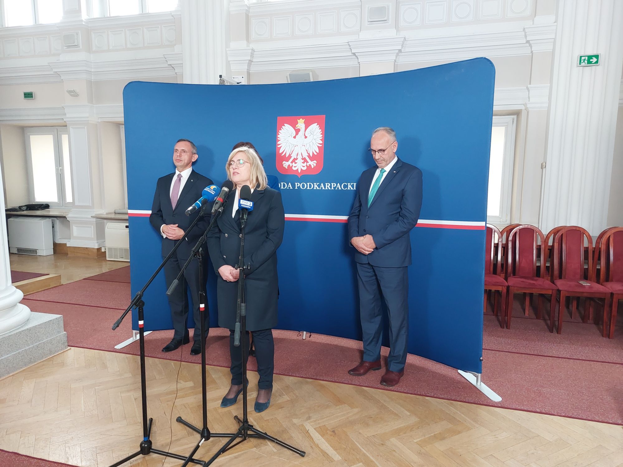 Umowę na realizację programu w mieście podpisała wiceprezydent Rzeszowa Jolanta Kaźmierczak - mieszkańcy Rzeszowa będą mogli ocieplić i zmodernizować swoje domy | fot. Bartosz Gubernat, Urząd Miasta Rzeszowa