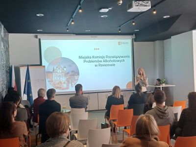 Zdjęcie z wydarzenia pn. Panel Edukacyjny Dla Rzeszowskich Przedsiębiorc&oacute;w