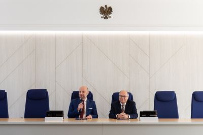 Podpisanie porozumienia - Prezydent Rzeszowa Konrad Fijołek oraz Prof. dr hab. Sylwester Czopek, rektor Uniwersytetu Rzeszowskiego | fot. Grzegorz Bukała, Urząd Miasta Rzeszowa