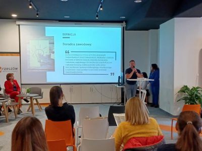 Zdjęcie ze spotkania z doradcami zawodowymi w Urban Lab Rzesz&oacute;w