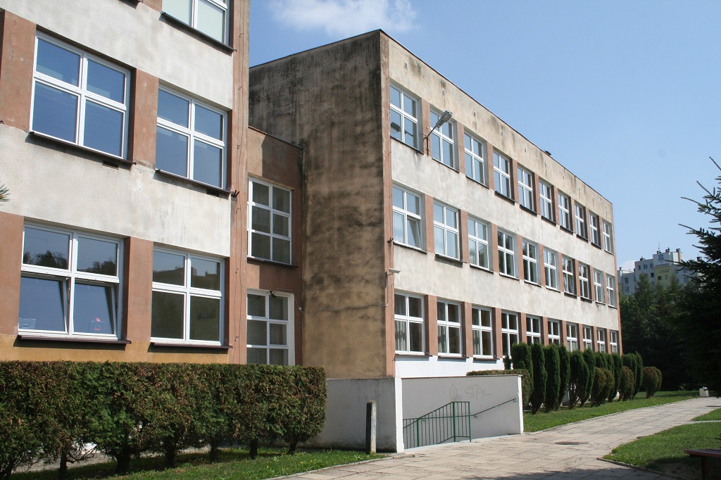 Zesp&oacute;ł Szkolno-Przedszkolny nr 5 - przed termomodernizacją