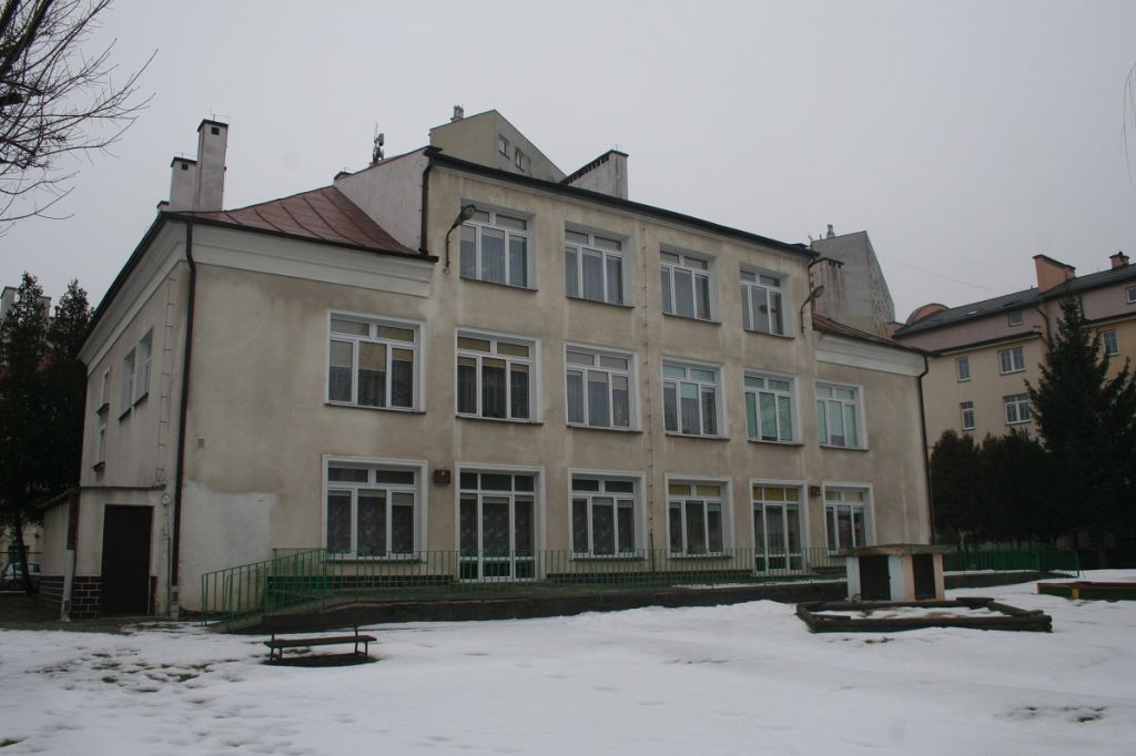 Przedszkole Publiczne nr 5 przed termomodernizacją:
