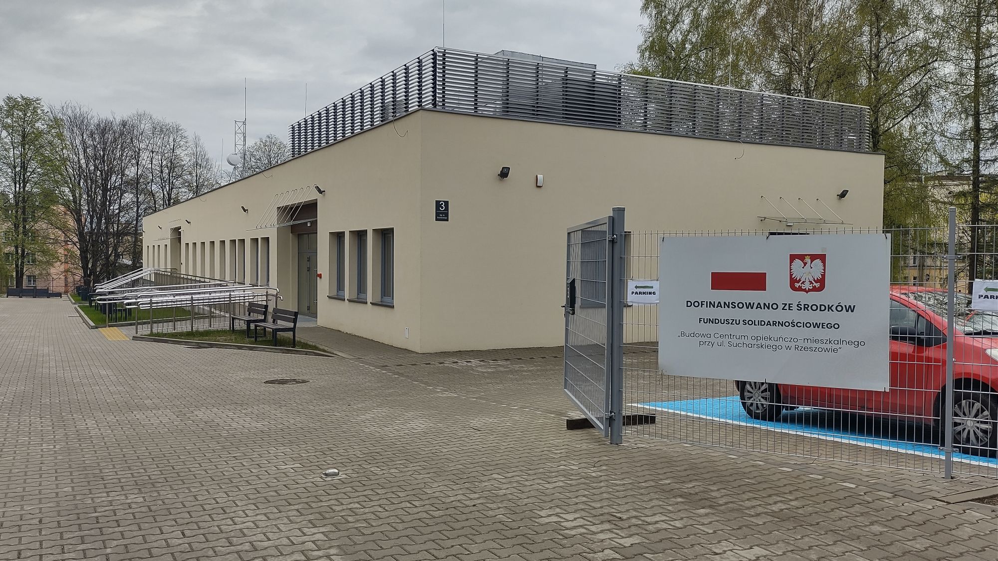 Budynek Centrum opiekuńczo-mieszkalnego przy ul. Sucharskiego w Rzeszowie