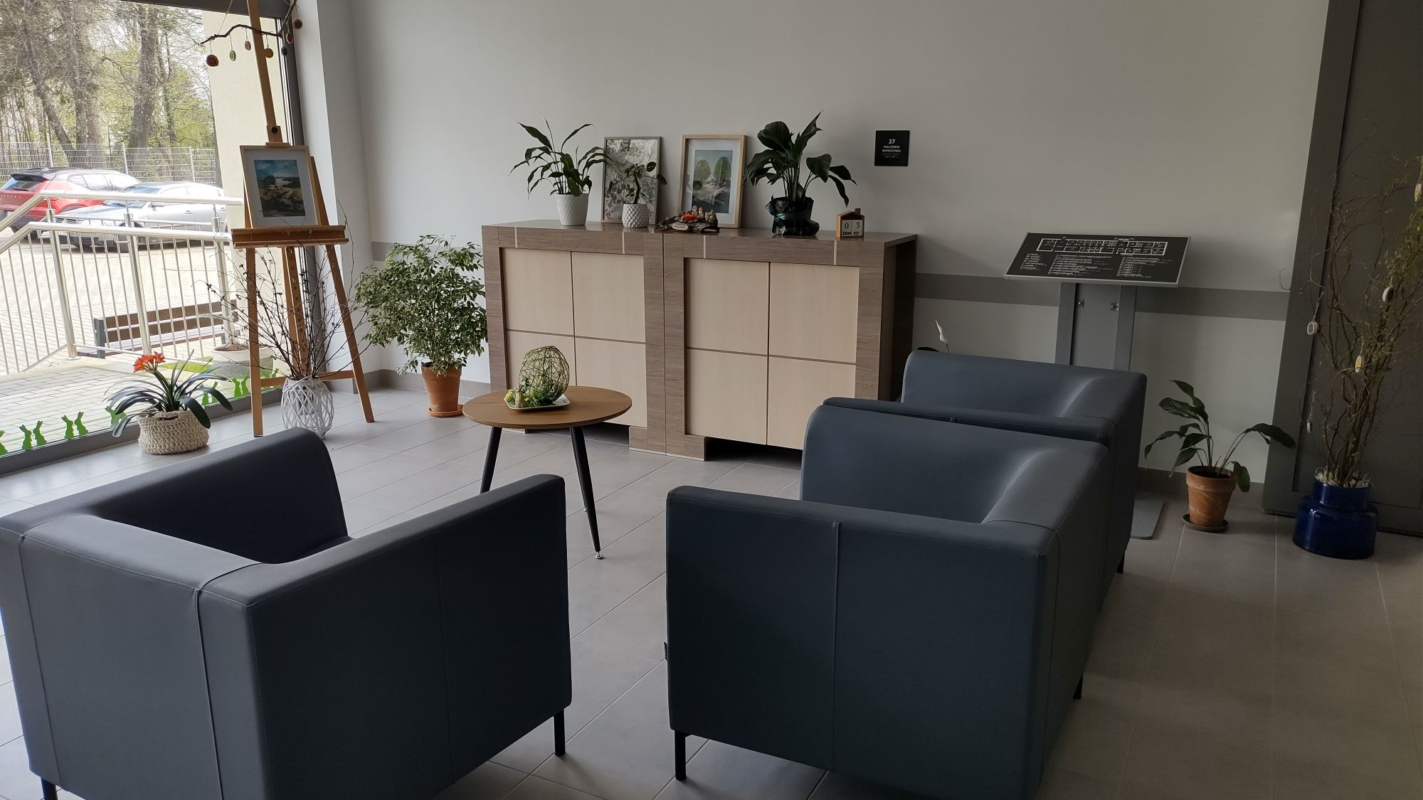 Hol wypoczynkowy Centrum opiekuńczo-mieszkalnego przy ul. Sucharskiego w Rzeszowie